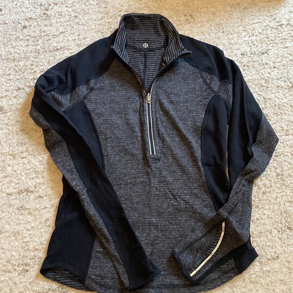 Old school reversible lulu pullover